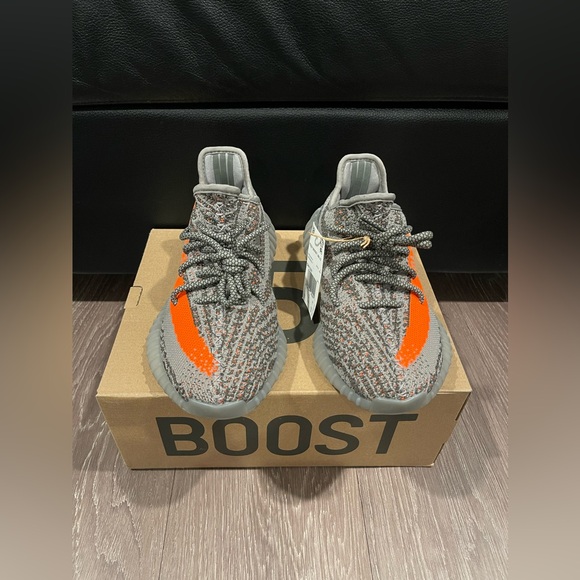 Adidas Yeezy Boost 350 V2 Beluga Reflective - Picture 2 of 8